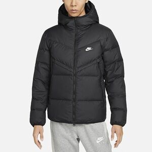 Nike Storm-FIT Windrunner Hooded Jacket Men’s Medium NWT Black Puffer Jacket